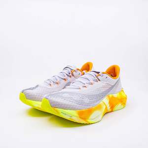 Womens Carbon Racing: Saucony Endorphin Pro 4 (B Standard) Womens Fog/Peel