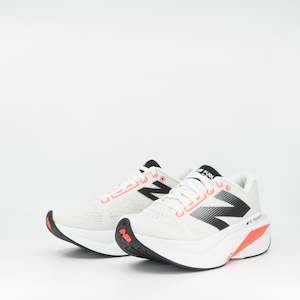 B Standard: New Balance Fuel Cell SuperComp Trainer v3 (B Standard) Womens White/Urgent Red