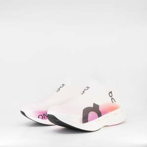 Road Racing: On Cloudboom Strike LS (D Standard) Unisex White/Raspberry