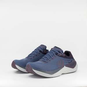 B Standard: Topo Ultrafly 5 (B Standard) Womens Purple/Grey