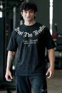 Gym Tshirts For Men: Trust The Hustle Oversized T-shirt Black