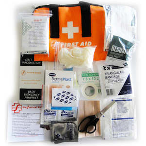 First Aid Safety: Trampers Solo Large Wallet First Aid