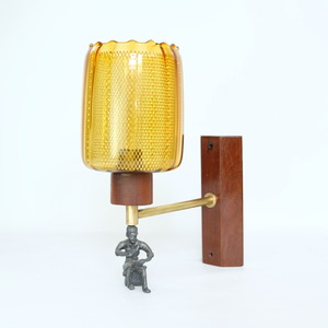 Products: MCM Wall Light – By Freelite