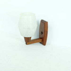 Products: Mahogany Wall Light – By Freelite