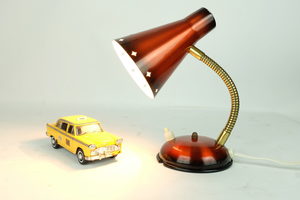 Small Gooseneck Lamp – in Red