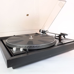 Products: Dual 604 Turntable