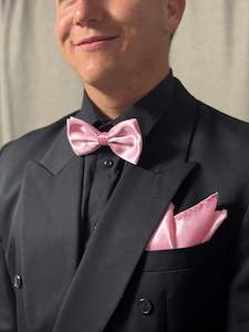 Accessory: BOW TIE - PINK