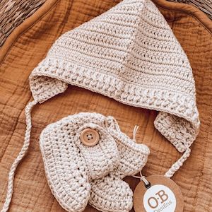 O B Designs: Crochet Bonnet & Bootie Set - Vanilla