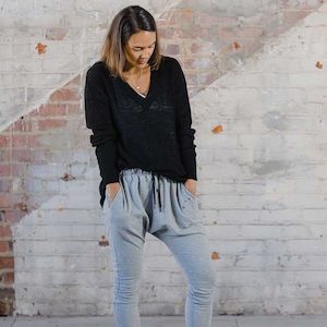 Hello Friday: Hello Friday Sophia Sweater Black - Small/Medium