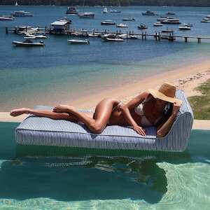 Camping Recreation: SunnyLife Luxe Lie-On Lounger Le Weekend Navy