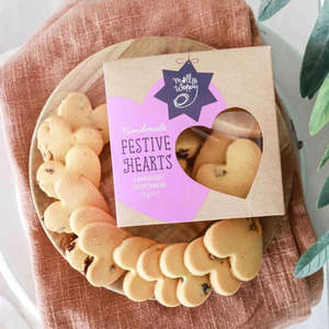 Molly Woppy Handmade Festive Hearts - Cranberry Shortbread
