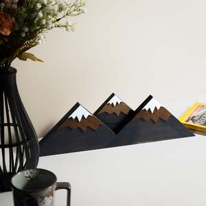 Wall Art: Layered Wooden Mountain Range – Freestanding Décor