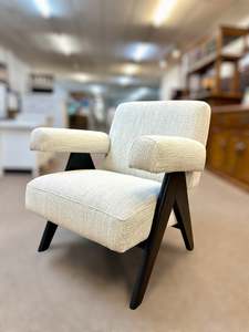 Amore Luxurious Occasional Chair