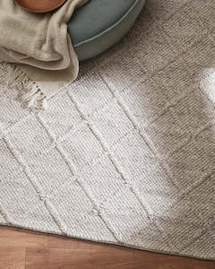 Large Floor Rugs: Dakota Natural Straw Floor Rug