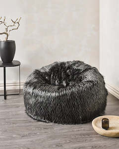 Plush Pods: Ebony Plume Plush Pod