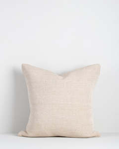 Textured: Magnus White/Natural Cushion