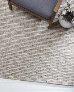 Mulberi: Kansas Oyster/Natural Floor Rug