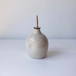 Serving: Oil / Vinegar Pourer - Sandstone