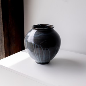 Up The Cliff Copy: Moon Jar 7