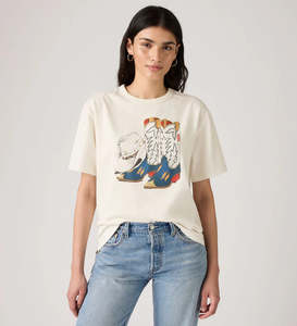 Levis: LEVIS COWBOY BOOT AND HAT TEE WMN