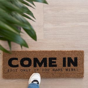 Present Time: Come In Wine Doormat - Natural/Black