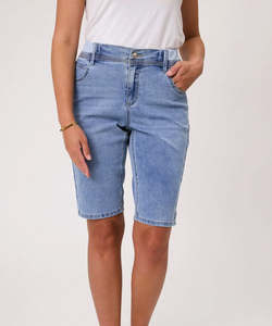 Classified Longer Length Knit Denim Shorts - Light Indigo
