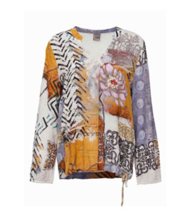 Draw hem V top - Tops : Gaby's Warkworth - DOLCEZZA H23