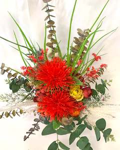 Red Pohutukawa Dried Table Arrangement