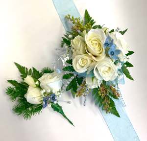 School Ball Hamilton Corsage: Baby Blue Wrist Corsage