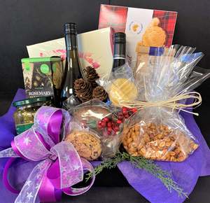 Christmas: Family Hamper Box