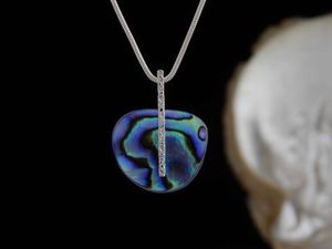 Michel Girardin pendant 824