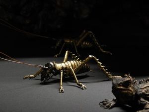 Ken Auton: Ken Auton bronze Tree Weta male