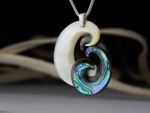 Neil Hanna: Neil Hanna pendant 816