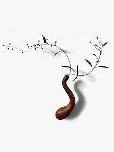 Objects: Bush Stream - Container with Tunariki and Branches Supplejack and Streamside Daisy