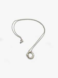 Necklaces: Large Circle Pendant with Diamonds