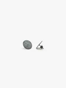 Ilse Marie Erl: Round (L) Oxidised Studs