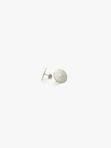 Ilse Marie Erl: Round  (L) Silver Studs