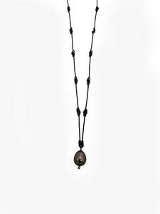 Black Tahitian Pearl Necklace (LWO132)