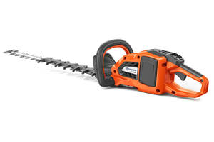 Hedge Trimmers: Husqvarna 322iHD60 Hedge Trimmer (Skin Only)
