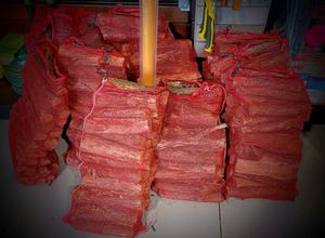 Products: Bags of Manuka BBQ / Firewood