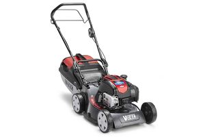 Briggs Stratton: VICTA Mustang 725 Self-Propelled Mower
