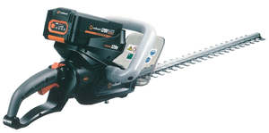 GT TANDEM HEDGE TRIMMER MODEL LEA 524 with Battery and Charger