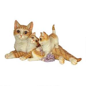 Products: Kitten Crowd Cat Family statue