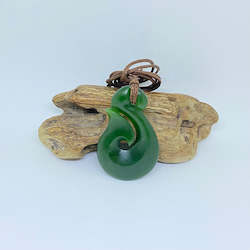 Hei Matau Fish Hook: Kahurangi  Hei Matau Pendant