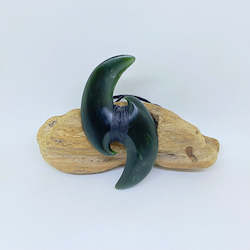 Hei Matau Fish Hook: Kawakawa Pendant