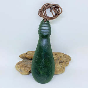 Mere War Club: Large Kawakawa Mere Pendant