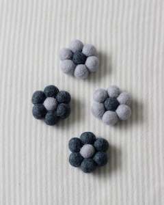 Daisy Garland - Dark Blue/Light Blue