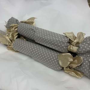 Reusable Christmas Cracker - Grey Polka Dot/Gold Bow