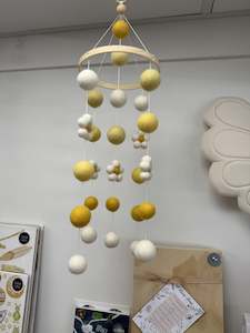 Kids Room Decor: Yellow Daisy Mobile