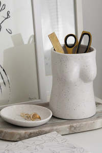 Papier Hq: Boobie Pen Cup